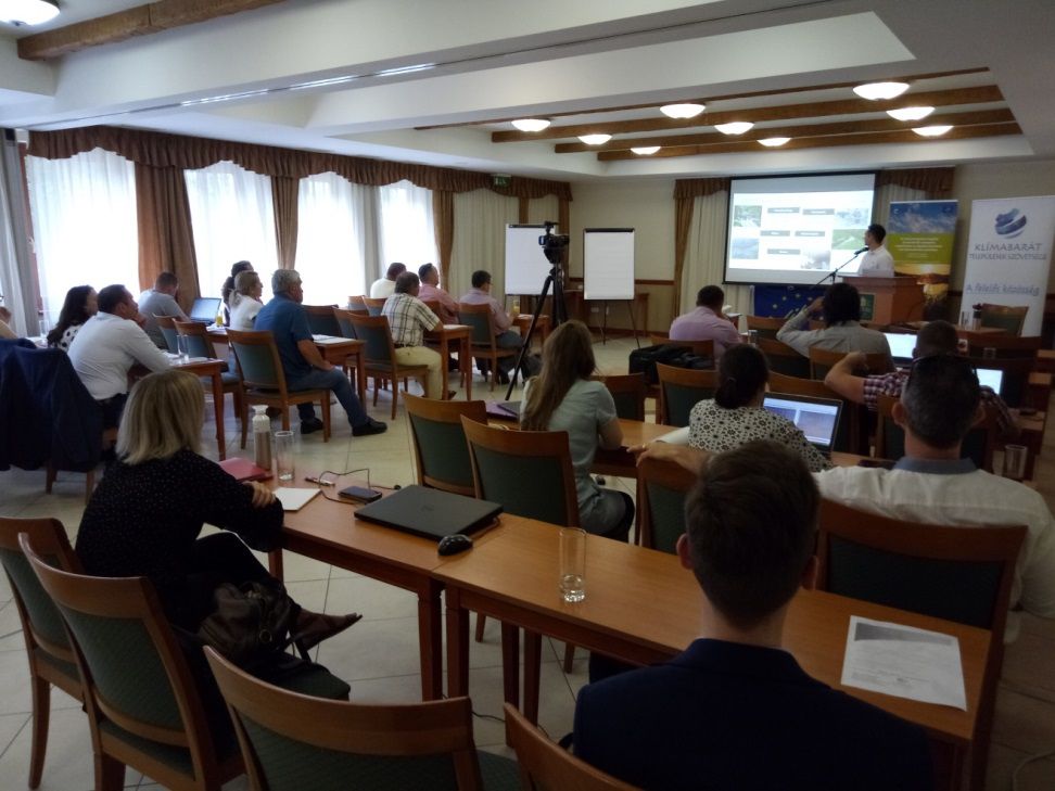 Vaszk&oacute; Csaba tr&eacute;ner ismerteti az &eacute;ghajlatv&aacute;ltoz&aacute;s trendjeit &eacute;s hat&aacute;sait haz&aacute;nk vonatkoztat&aacute;s&aacute;ban.