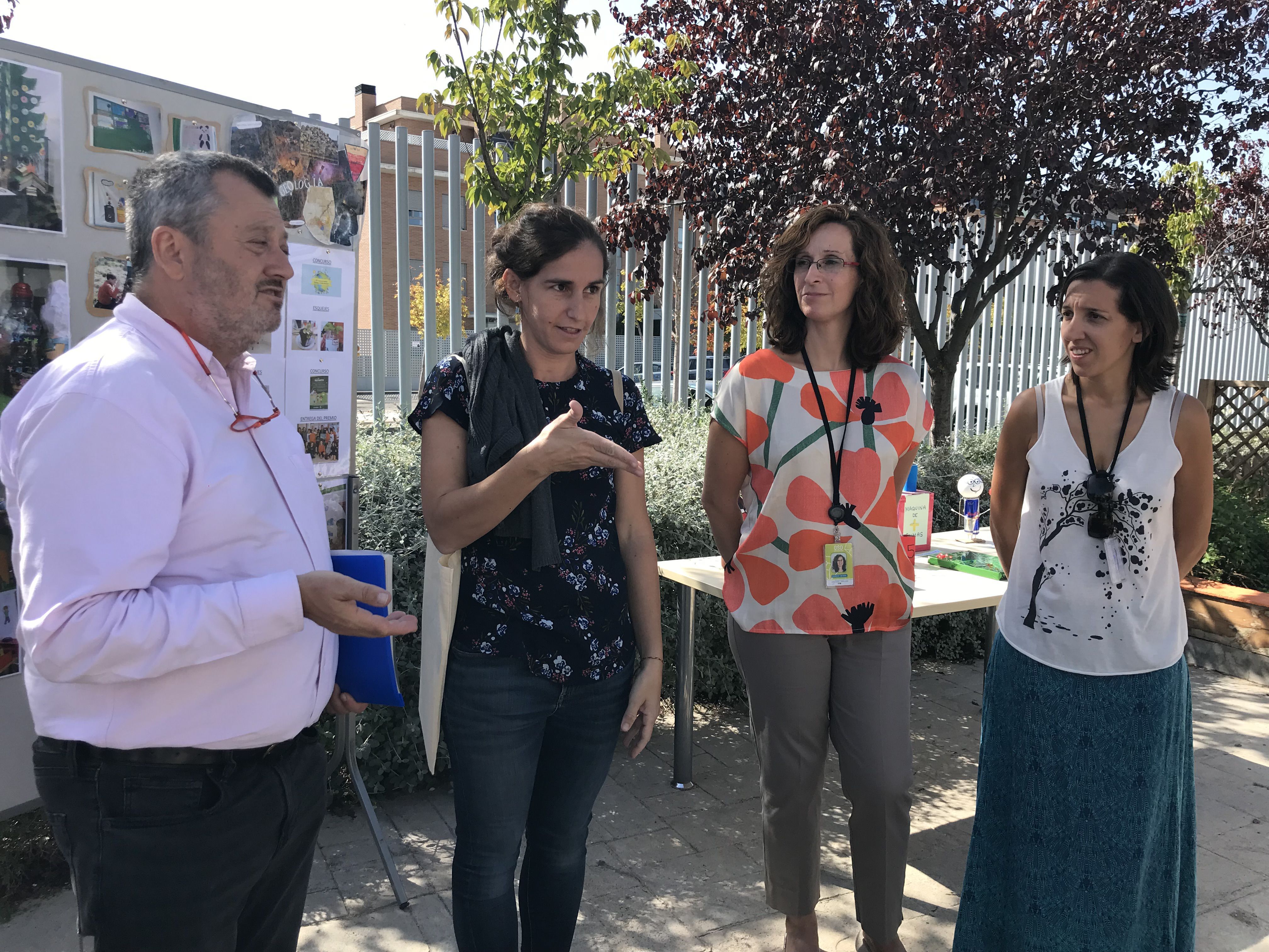 Eco-school tachers explain the differences between their school life and the regular one.