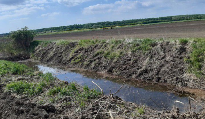 Construction of the outdoor sewer network and its connection to the lake